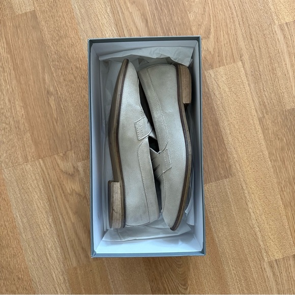 Everlane Modern Penny Loafer Cream Italian Suede - Size 6 - Picture 3 of 6
